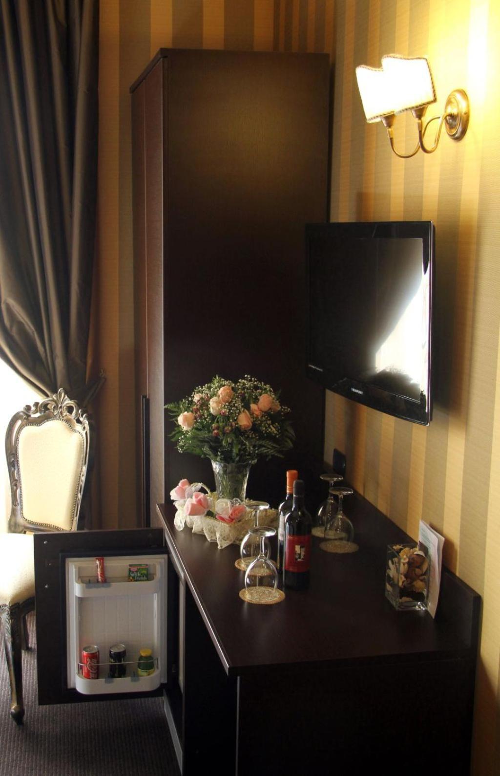 Domus Romantica Luaran gambar