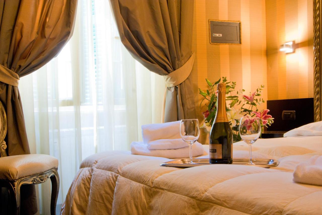 Domus Romantica Luaran gambar