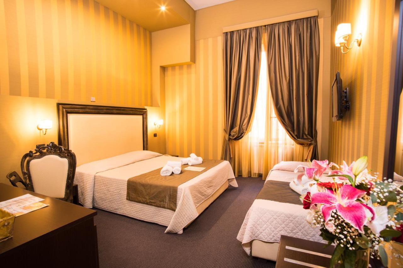 Domus Romantica Luaran gambar