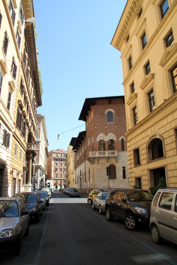 Domus Romantica Luaran gambar