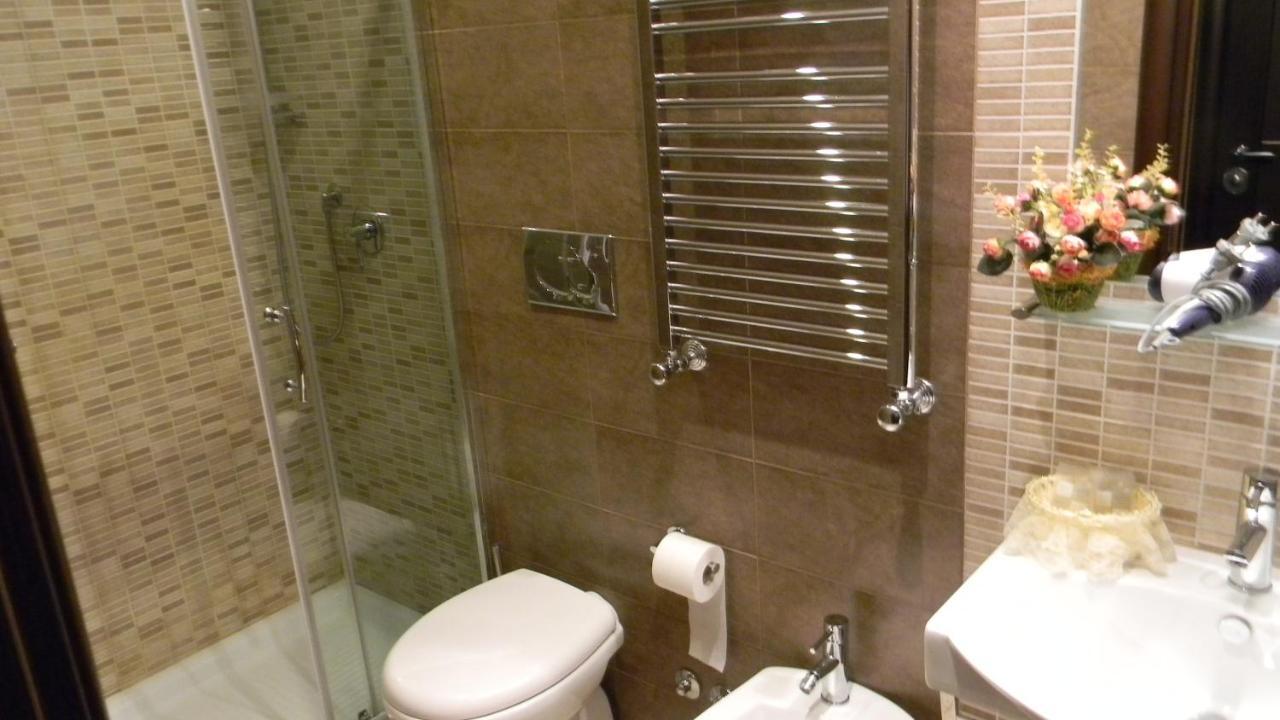 Domus Romantica Luaran gambar